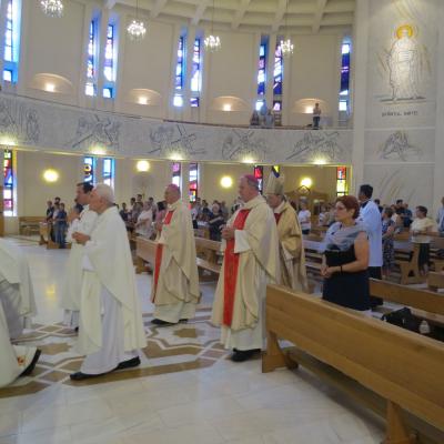 4 august: Iaşi: Liturghie celebrată de cardinalul Joachim Meisner