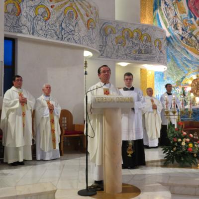 4 august: Iaşi: Liturghie celebrată de cardinalul Joachim Meisner