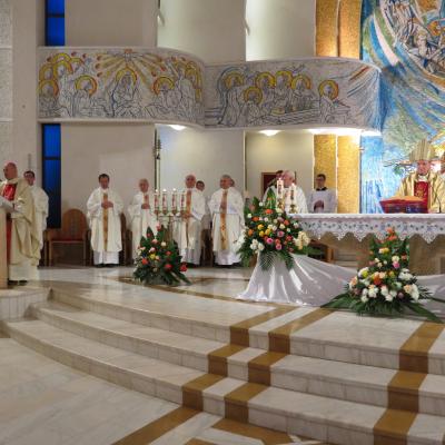 4 august: Iaşi: Liturghie celebrată de cardinalul Joachim Meisner