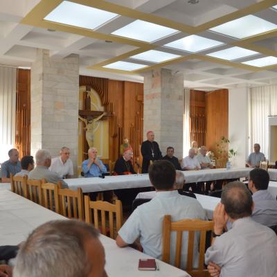 5 august: Bacău (centru): Cardinalul Meisner s-a întâlnit cu catolicii din zona Bacăului