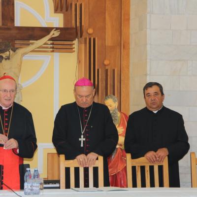 5 august: Bacău (centru): Cardinalul Meisner s-a întâlnit cu catolicii din zona Bacăului
