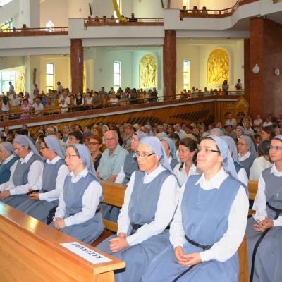 8-9 august: Bacău: Bucuria surorilor oblate asumpţioniste de a trăi un dublu jubileu