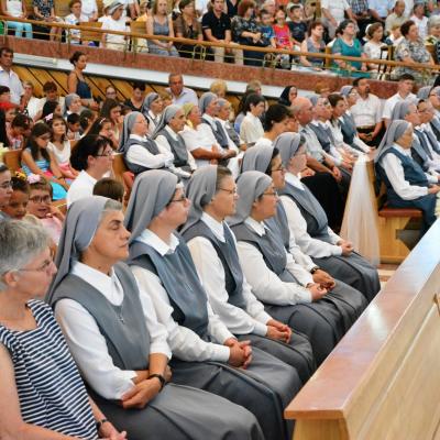 8-9 august: Bacău: Bucuria surorilor oblate asumpţioniste de a trăi un dublu jubileu