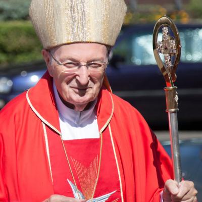 9 august: Suceava: Conferirea sfântului Mir şi vizita cardinalului Ioachim Meisner