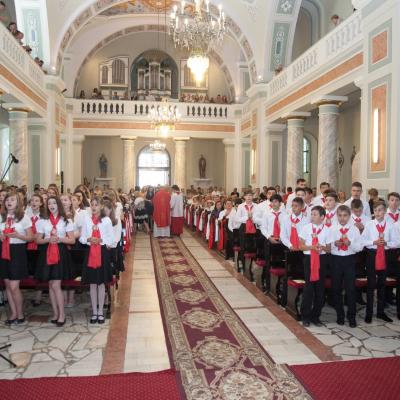 9 august: Suceava: Conferirea sfântului Mir şi vizita cardinalului Ioachim Meisner