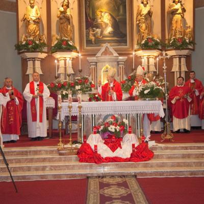 9 august: Suceava: Conferirea sfântului Mir şi vizita cardinalului Ioachim Meisner