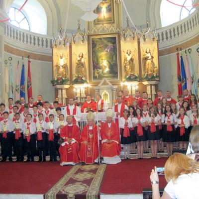 9 august: Suceava: Conferirea sfântului Mir şi vizita cardinalului Ioachim Meisner