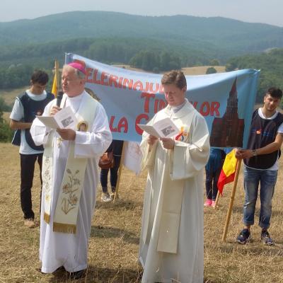 14 august: Pelerinajul tinerilor la Cacica. Foto: Carmen Olaru