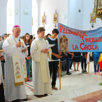 14-15 august: Voluntari la Cacica. Foto: Emilian Lupu