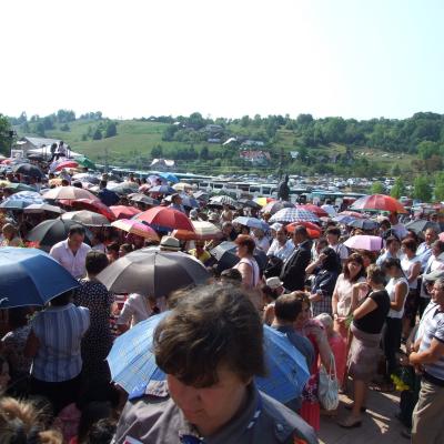 15 august: Pelerinajul de la Cacica 2015