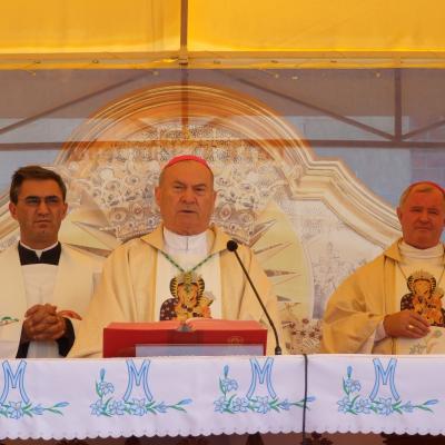 15 august: Pelerinajul de la Cacica 2015