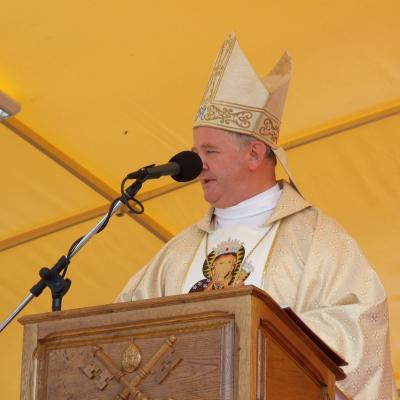 15 august: Pelerinajul de la Cacica 2015