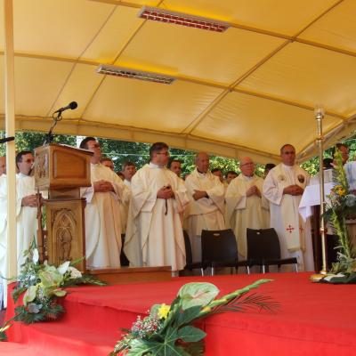 15 august: Pelerinajul de la Cacica 2015