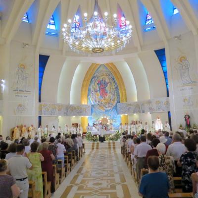 15 august: Iaşi: Hramul catedralei "Adormirea Maicii Domnului"