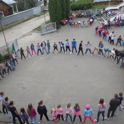17-23 august: Lespezi: Campus "În căutarea fericirii"