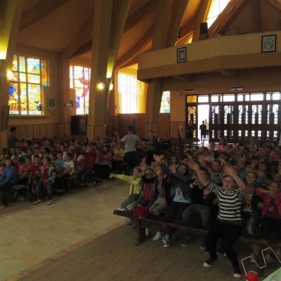 17-23 august: Lespezi: Campus "În căutarea fericirii"