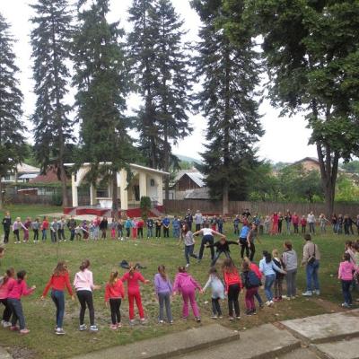 17-23 august: Lespezi: Campus "În căutarea fericirii"