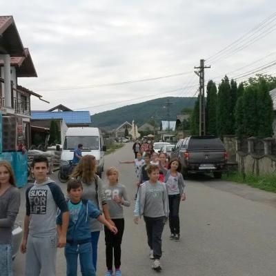 17-23 august: Lespezi: Campus "În căutarea fericirii"