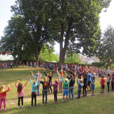 17-23 august: Lespezi: Campus "În căutarea fericirii"
