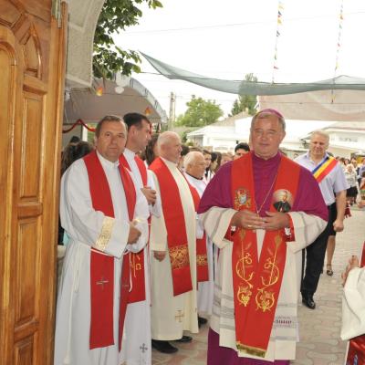 17 august: Luncaşi: Administrarea Mirului