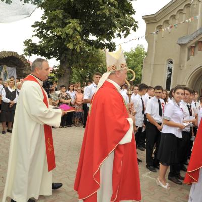 17 august: Luncaşi: Administrarea Mirului