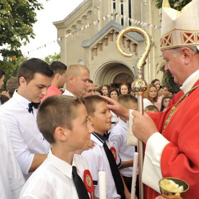 17 august: Luncaşi: Administrarea Mirului