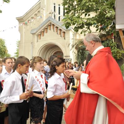 17 august: Luncaşi: Administrarea Mirului