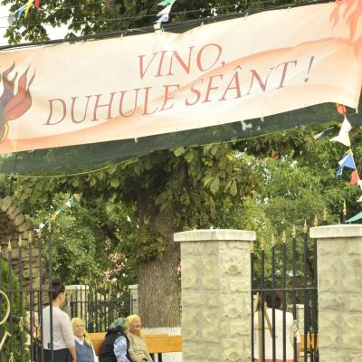 17 august: Luncaşi: Administrarea Mirului