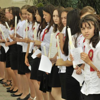 17 august: Luncaşi: Administrarea Mirului