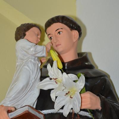 22 august: Traian (NT): Sfinţirea bisericii şi consacrarea altarului. Foto: Ovidiu Bişog