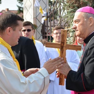 22 august: Traian (NT): Sfinţirea bisericii şi consacrarea altarului. Foto: Ovidiu Bişog