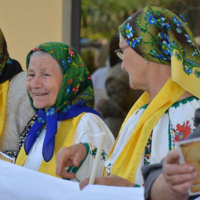 22 august: Traian (NT): Sfinţirea bisericii şi consacrarea altarului. Foto: Ovidiu Bişog