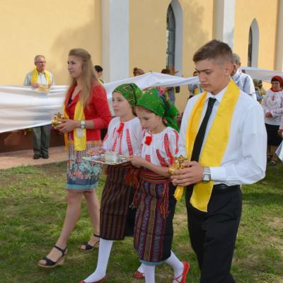 22 august: Traian (NT): Sfinţirea bisericii şi consacrarea altarului. Foto: Ovidiu Bişog