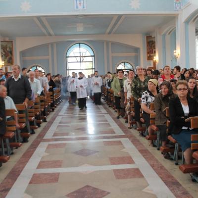 22 august: Tămăşeni: "Iubind-o pe Maria, eu sunt fericit". Hramul parohiei