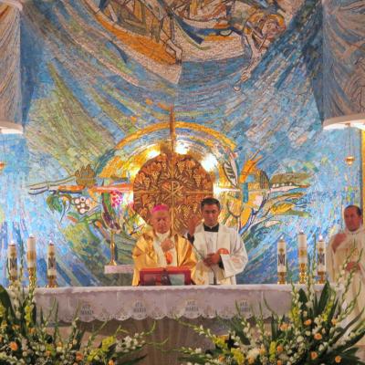 22 august: Iaşi: Hramul catedralei "Sfânta Fecioară Maria, Regină"