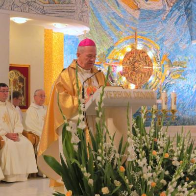 22 august: Iaşi: Hramul catedralei "Sfânta Fecioară Maria, Regină"