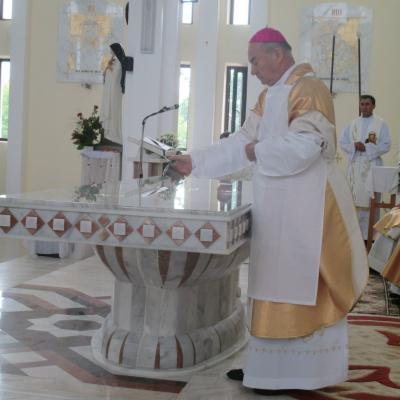 23 august: Horleşti: Sfinţirea bisericii "Trupul şi Sângele Domnului"