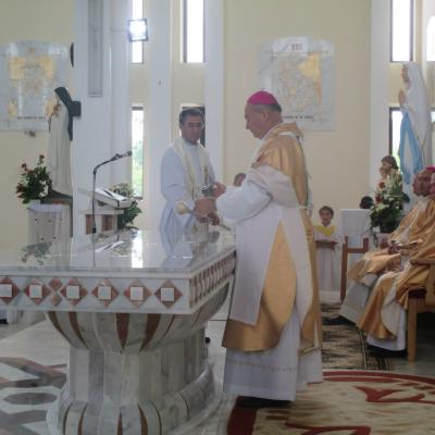 23 august: Horleşti: Sfinţirea bisericii "Trupul şi Sângele Domnului"
