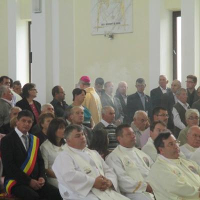 23 august: Horleşti: Sfinţirea bisericii "Trupul şi Sângele Domnului"