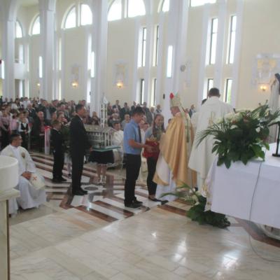 23 august: Horleşti: Sfinţirea bisericii "Trupul şi Sângele Domnului"