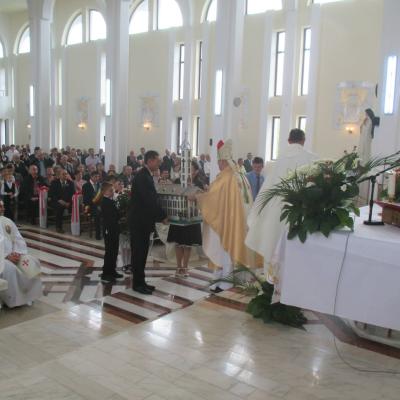 23 august: Horleşti: Sfinţirea bisericii "Trupul şi Sângele Domnului"