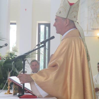 23 august: Horleşti: Sfinţirea bisericii "Trupul şi Sângele Domnului"