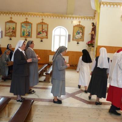 23 august: Ploscuţeni: Liturghie de mulţumire pentru vocaţii