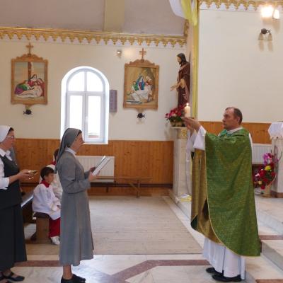 23 august: Ploscuţeni: Liturghie de mulţumire pentru vocaţii