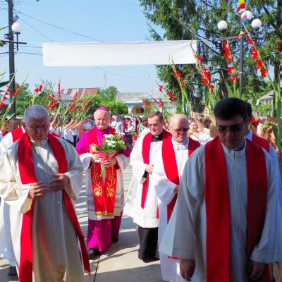29 august: Schineni: Administrarea sacramentului Mirului