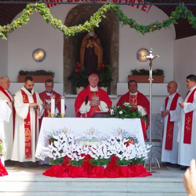 29 august: Schineni: Administrarea sacramentului Mirului