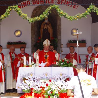 29 august: Schineni: Administrarea sacramentului Mirului