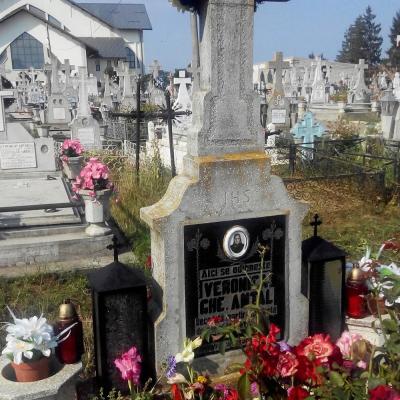30 august: Nisiporeşti: Celebrare euharistică şi procesiune la mormântul Slujitoarei lui Dumnezeu Veronica Antal