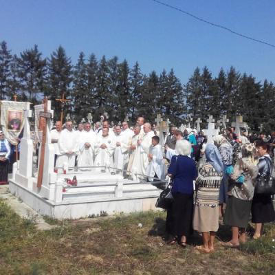 30 august: Nisiporeşti: Celebrare euharistică şi procesiune la mormântul Slujitoarei lui Dumnezeu Veronica Antal