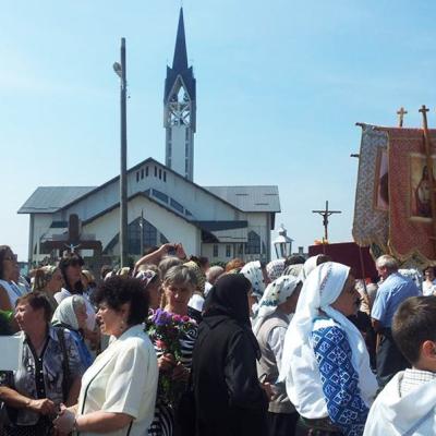 30 august: Nisiporeşti: Celebrare euharistică şi procesiune la mormântul Slujitoarei lui Dumnezeu Veronica Antal